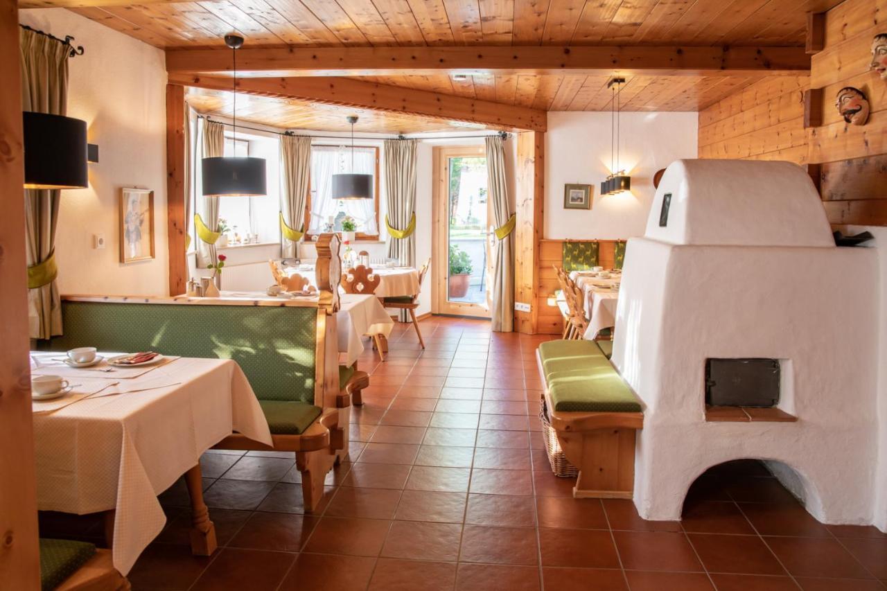 Gaestehaus Sonnenheim Миттенвальд Экстерьер фото